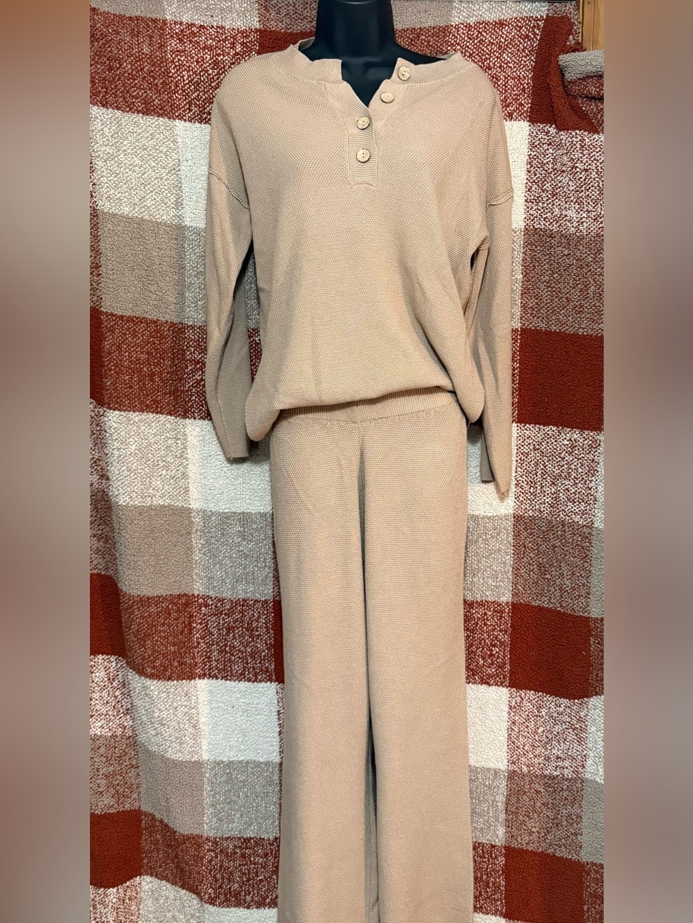 Beige Knit Matching Lounge Set – Size Small